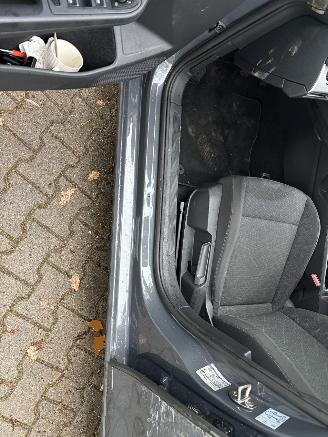 Volkswagen Golf 8 EDITION NAVI CLIMA LED CRUISE VIRT DASH B.J 04-2023 picture 14