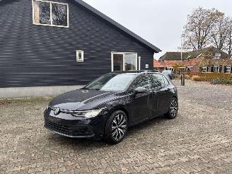 krockskadad bil auto Volkswagen Golf 8 PANORAMADAK 1.5 STYLE 130 PK NAVI CLIMA VIRT DASH 18 INCH B.J 2023 2023/4