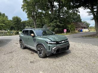 Dacia Duster 1.6 HYBRIDE AUTOMAAT NAVI CLIMA CAMERA LED B.J 12-2024 picture 3