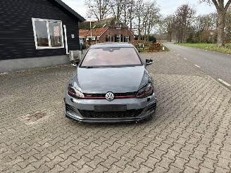 krockskadad bil auto Volkswagen Golf GTI TCR 300 PK SPECIAL EDITION PANO LEER DYNO AUDIO NAVI CLIMA VIRT DASH B.J 2019 2019/7