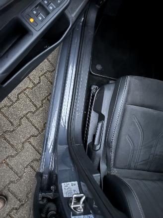 Volkswagen Golf 8.5 ETSI 1.5 HYBRIDE AUTOMAAT NAVI CLIMA CAMERA LED VIRT DASH TREKHAAK B.J 12-2024 picture 15