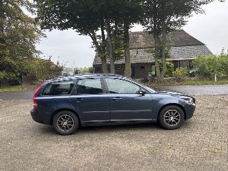 Volvo  V-50 1.8 EDITION 125 PK AIRCO TREKHAAK B.J 09-2005 GEEN SCHADE picture 7