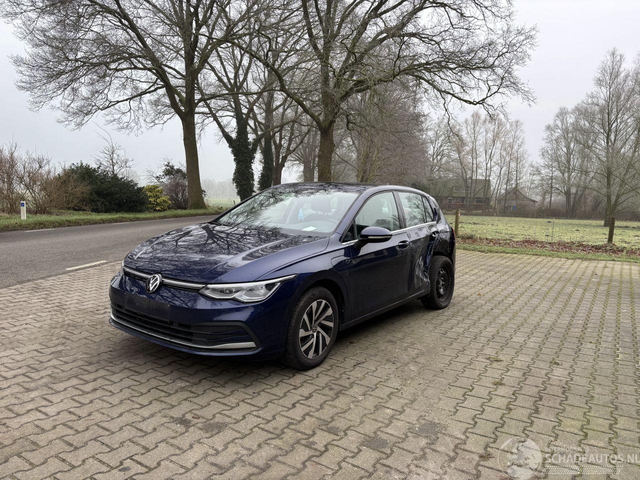 Volkswagen Golf 8 GTE PLUG IN 204 PK AUTOMAAT NAVI CLIMA CAMERA LED VIRT DASH B.J 12-2023