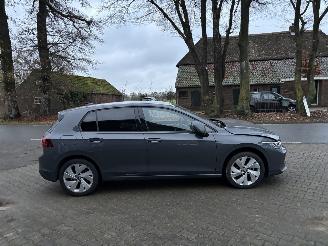 Volkswagen Golf 8.5 ETSI 1.5 HYBRIDE AUTOMAAT NAVI CLIMA CAMERA LED VIRT DASH TREKHAAK B.J 12-2024 FACELIFT picture 5