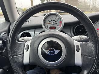 Mini One 1.5 PANO AIRCO EDITION B.J 2003  NW APK T/M 13 Maart 2027 Inruiler picture 11