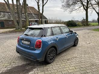 Mini Cooper AUTOMAAT 1.5 SPORT NAVI LEER CLIMA CAMERA B.J 07-2021 FULL OPTIONS picture 2
