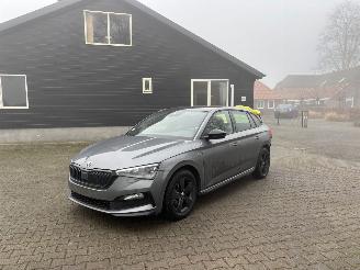 Vaurioauto  passenger cars Skoda Scala AUTOMAAT PANO 150 PK MONTE CARLO NAVI CLIMA LED B.J 12-2022 2022/11