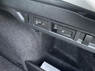 Skoda Octavia TSI AUTOMAAT HYBRIDE NAVI CLIMA VIRT DASH CAMERA TREKHAAK LED B.J 12-2024 picture 11