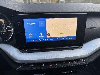 Skoda Octavia TSI AUTOMAAT HYBRIDE NAVI CLIMA VIRT DASH CAMERA TREKHAAK LED B.J 12-2024 picture 21