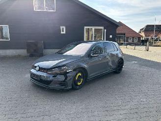 Coche accidentado Volkswagen  GOLF GTI TCR 300 PK SPECIAL EDITION PANO LEER DYNO AUDIO NAVI CLIMA VIRT DASH B.J 2019 2019/7