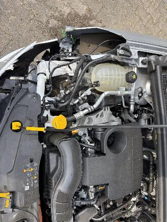 Renault Clio 1.6 SPORT E-TECH HYBRIDE 145 AUTOMAAT NAVI CLIMA CAMERA LED B.J 2023 12 DKM picture 15