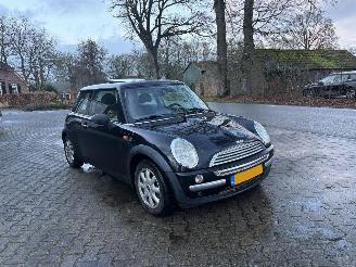 Mini One PANORAMADAK 1.6 AIRCO B.J 2003. APK Maart 2027 picture 4