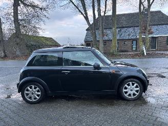 Mini One PANORAMADAK 1.6 AIRCO B.J 2003. APK Maart 2027 picture 6