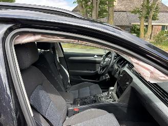 Volkswagen Passat VARIANT GTE 1.4 PLUG IN DSG NAVI CLIMA CAMERA LED CRUISE B>J 2022 picture 9
