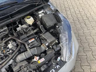 Mazda 2 AUTOMAAT HYBRIDE APP CLIMA CAMERA PDC STOELVERW B.J 7-2024 picture 11