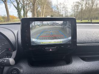 Mazda 2 AUTOMAAT HYBRIDE APP CLIMA CAMERA PDC STOELVERW B.J 7-2024 picture 18