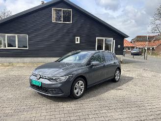 damaged passenger cars Volkswagen Golf 8 TSI 110 PK NAVI CLIMA VIRT DASH PDC CRUISE B.J 10-2020 2020/9