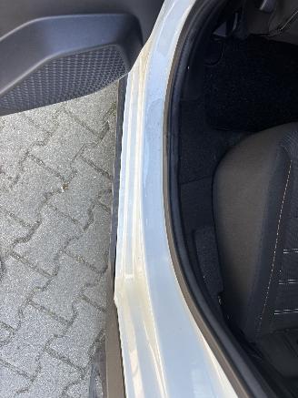 Dacia  STEPWAY TCE 90 AIRCO CAMERA B.J 03-2025. 10 dkm picture 17