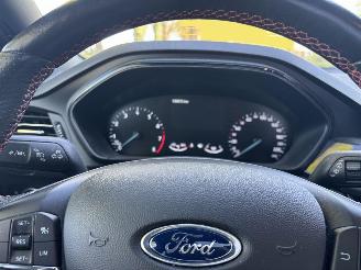 Ford Focus ST LINE PANO NAVI CLIMA CAMERA LED HEAD UP B.J 2019 picture 10