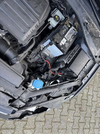 Volkswagen Golf VARIANT UNITED TSI 110 PK NAVI CLIMA CAMERA PDC PARK ASS B.J 2020 picture 14