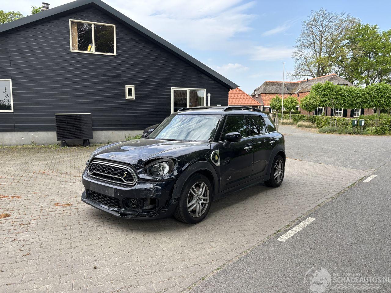 Mini Countryman COOPER HYBRIDE PLUG IN SE 4AWD AUTOMAAT NAVI CLIMA LEER LED PDC B.J 12-2019