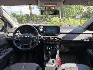 Dacia Jogger TCE 110 PK EXTREEM NAVI CLIMA CAMERA PDC B.J 06-2024 picture 9