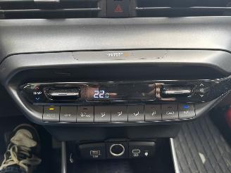 Hyundai I-20 AUTOMAAT PREMIUM SPORT BOSE NAVI CLIMA CAMERA LED B.J 12-2024 picture 18