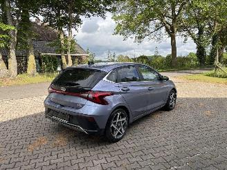 Hyundai I-20 AUTOMAAT 100 PK  PREMIUM SPORT BOSE NAVI CLIMA CAMERA LED B.J 12-2024 picture 2