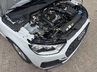 Audi A1 TFSI 95 PK VIRT DASH AIRCO PDC B.J 2023 LICHTE SCHROEFSCHADE picture 11
