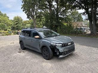 Dacia Jogger 8 HYBRIDE AUTOMAAT 7 PERS EXTREEM NAVI CLIMA CAMERA CRUISE LED B.J 04-2026 picture 3