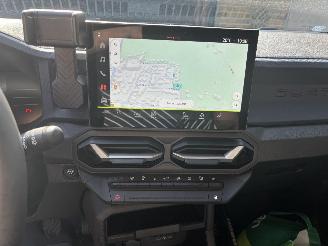 Dacia Duster AUTOMAAT 1.6 HYBRIDE NAVI CLIMA CAMERA PDC LED B.J 12-2024 picture 15