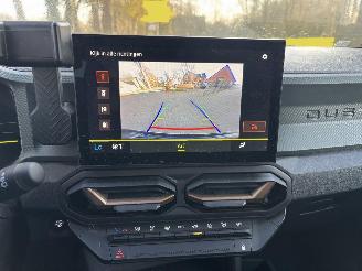 Dacia Duster AUTOMAAT 1.6 HYBRIDE NAVI CLIMA CAMERA PDC LED B.J 12-2024 picture 16