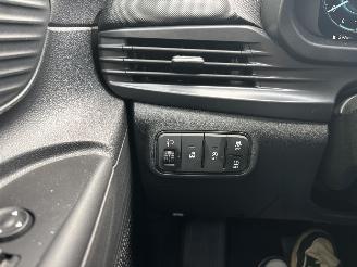 Hyundai I-20 AUTOMAAT 100 PK PREMIUM SPORT BOSE NAVI CLIMA CAMERA LED B.J 12-2024 picture 18