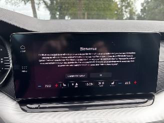 Skoda Octavia AUTOMAAT HYBRIDE NAVI CLIMA VIRT DASH CAMERA TREKHAAK LED B.J 12-2024 picture 15