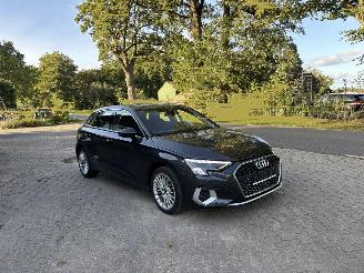 Audi A3 30 TFSI HYBRIDE AUTOMAAT SPORT CLIMA LED B.J 03-2023 picture 3