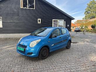 škoda osobní automobily Suzuki Alto 1.0 COMFORT PLUS AIRCO 5-DRS B.J 2010 PARKEERSCHADE 2010/8