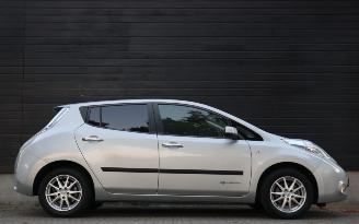 Nissan Leaf Navi Clima Camera lmv B.J 2012 geen schade picture 5