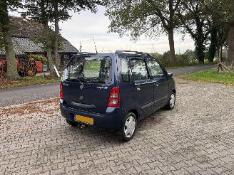 damaged passenger cars Suzuki Wagon r + 1.3 GL MPV STUURBEKRACHTIGING ELEC PAKKET AFN TREKH B.J 2002 2002/1