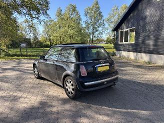 Mini One 1.6 EDITION 3-drs Panoramadak B.J 2002 picture 4