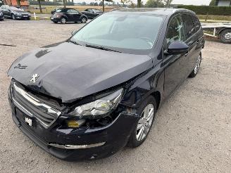 Schadeauto Peugeot 308 II SW ALLURE 2017/2