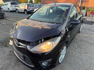 Mazda 2  picture 1