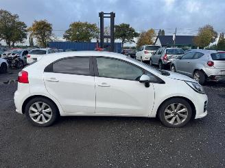 Kia Rio  picture 12