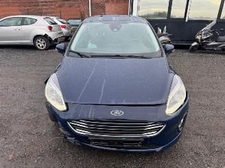 Ford Fiesta  picture 2