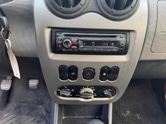 Dacia Sandero I picture 26