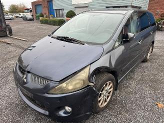 Unfallwagen Mitsubishi Grandis  2005/9