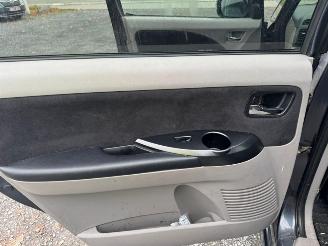 Mitsubishi Grandis  picture 22