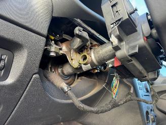 Opel Corsa D picture 21