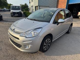 damaged passenger cars Citroën C3  2016/2