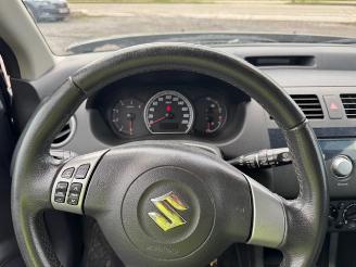 Suzuki Swift  picture 17