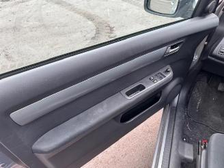 Suzuki Swift  picture 14